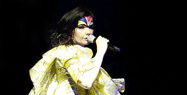 Björk pri koncerte