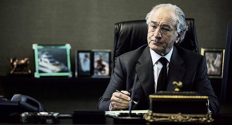 Ponzi Bernie s tvárou Roberta De Nira