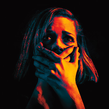 Muž v temnote – hororový thriller